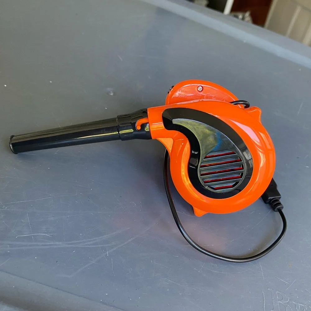 Worlds Smallest BLOWER - USB Mini Desk Cleaner